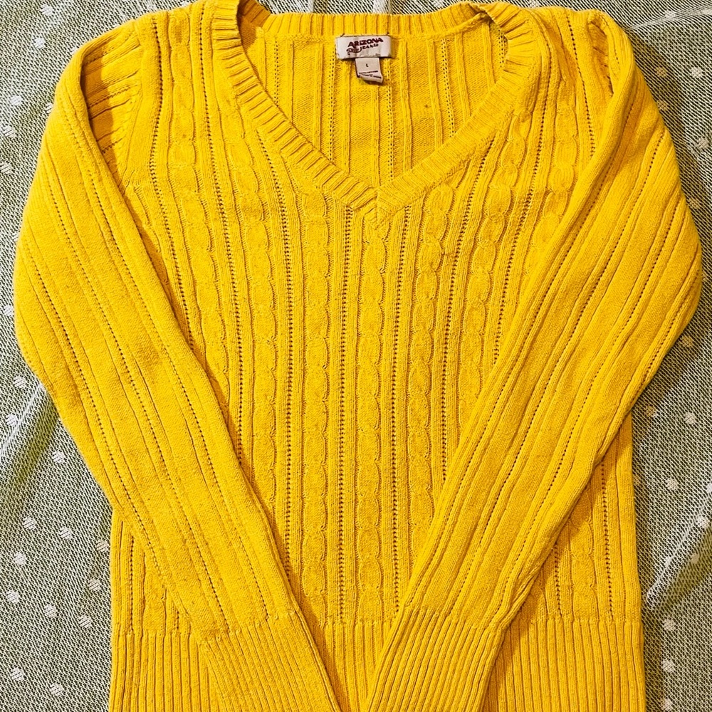 Nice bright yellow Arizona sweater!